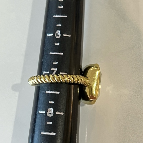 Heidi Daus SALE 🆕 rectangle faceted Clear crystal size 7 ring - Picture 11 of 11